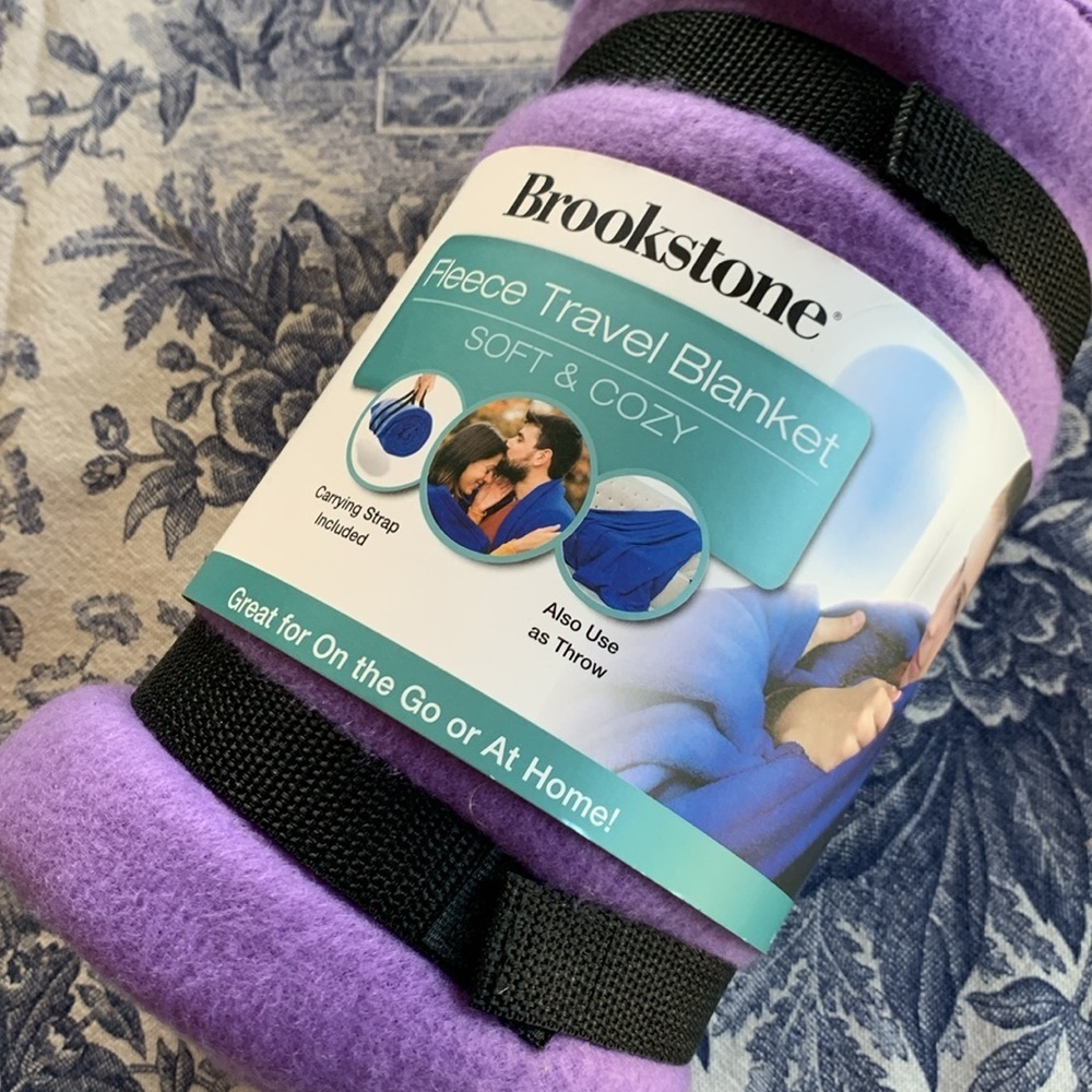 Brookstone Fleece Travel Blanket Soft Large 50" x 60” Purple Throw Car NWT - Picture 6 of 6